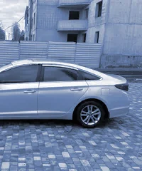 Hyundai Sonata  YF