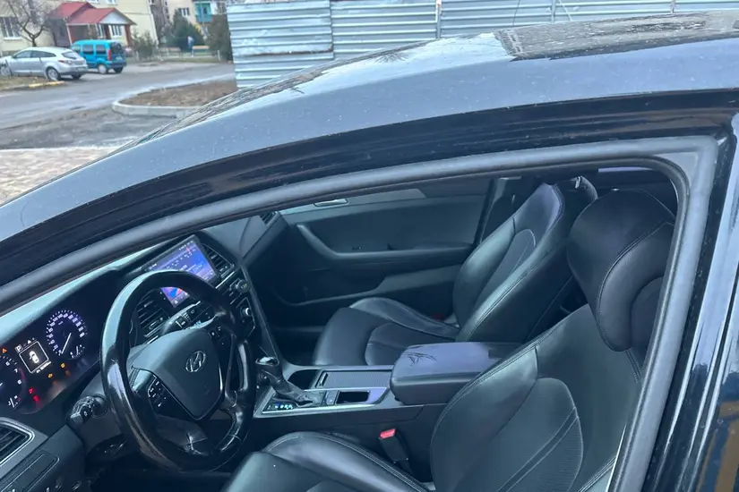 Hyundai Sonata  LF