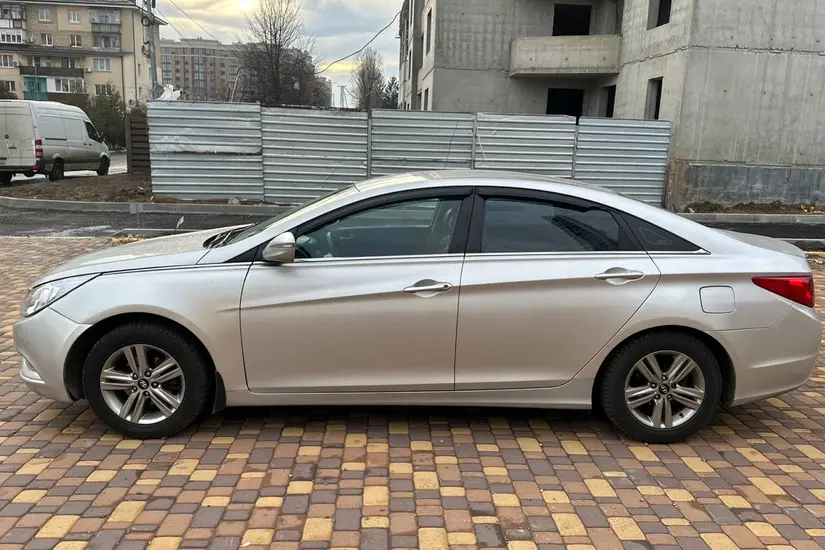 Hyundai Sonata