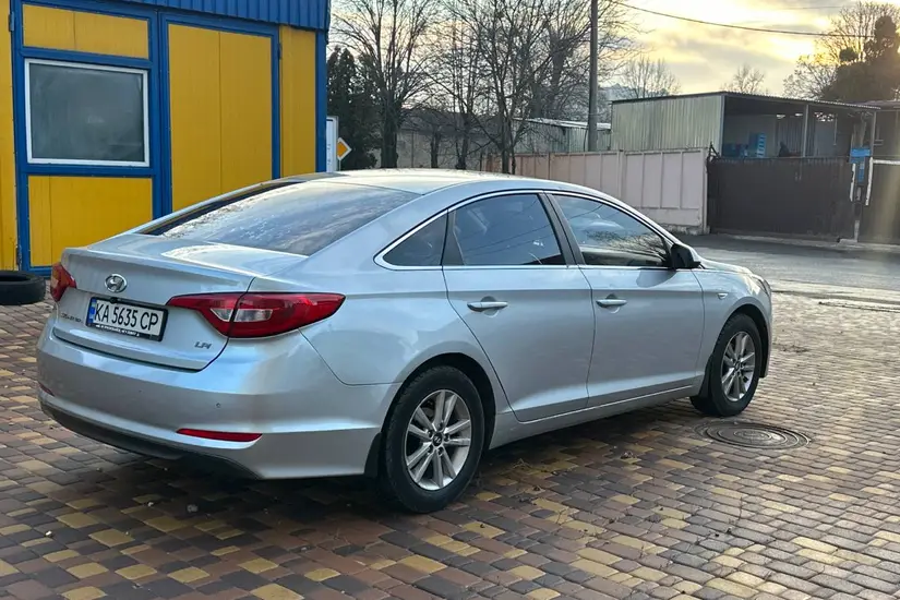 Hyundai Sonata  LF