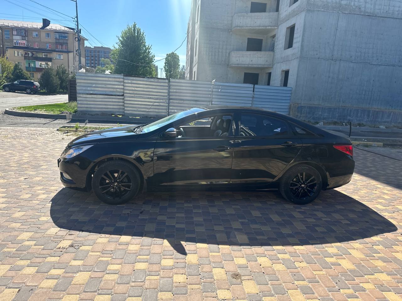 Hyundai  Sonata UF