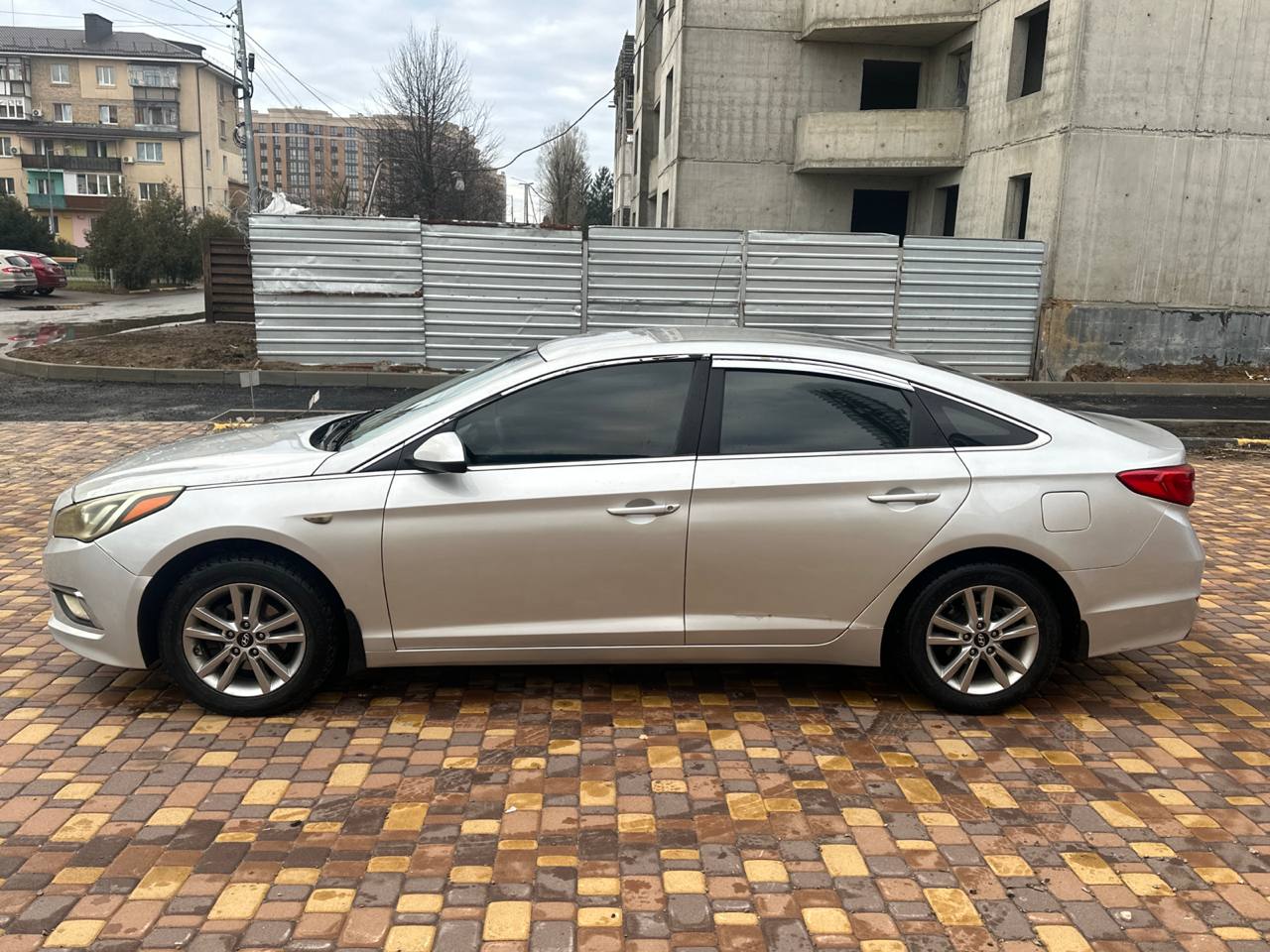 Hyundai Sonata  YF