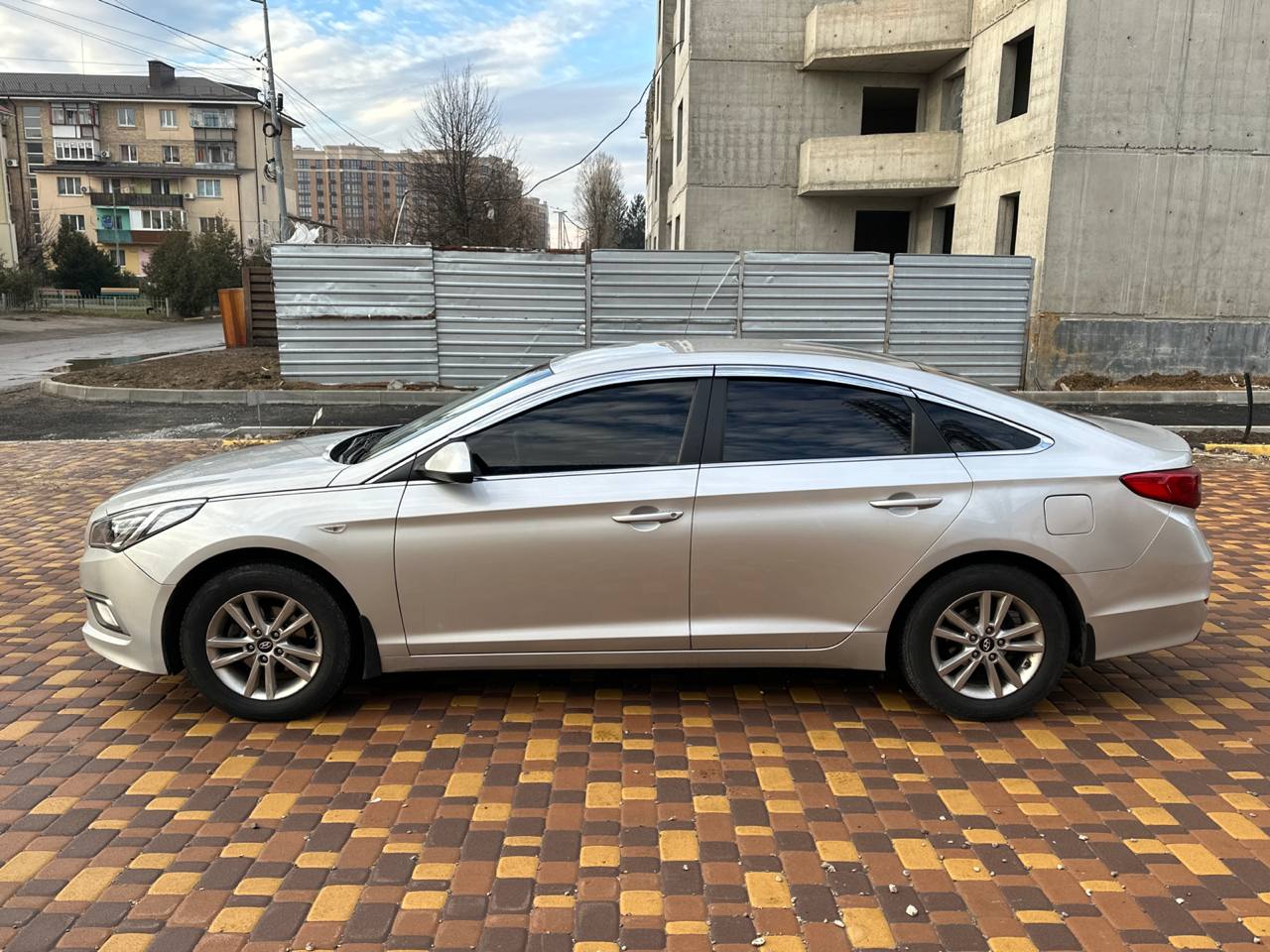 Hyundai Sonata  LF